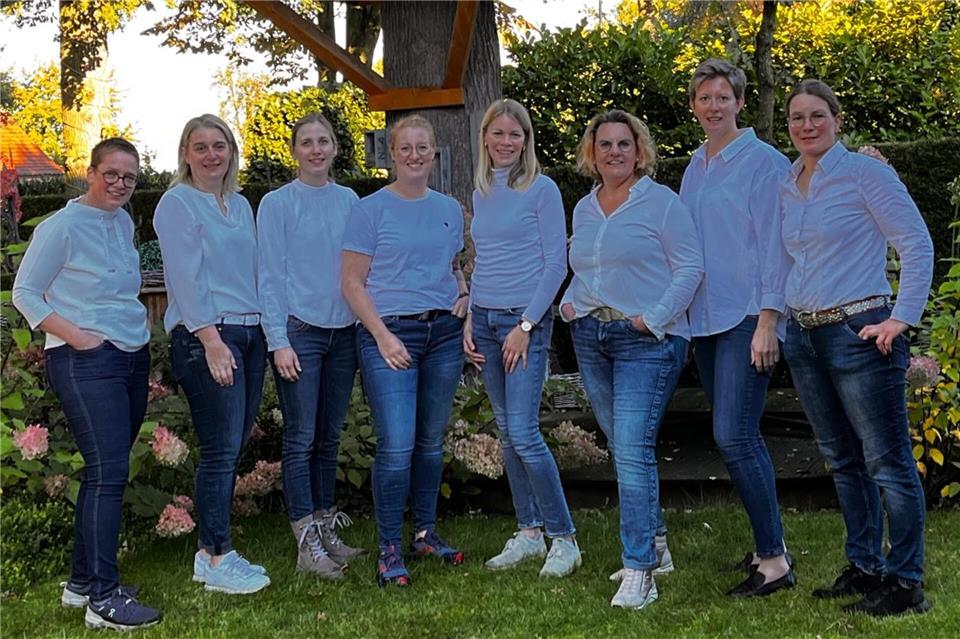 Der Vorstand der Landfrauen Heiden und Feldmark (v. l.): Anja Klüppel, Kerstin Berger, Kim-Isabell Möllmann, Wiebke Brüninghoff, Caroline Ebbing, Andrea Brüninghoff, Kerija Brun, Sylvia Vestrick.