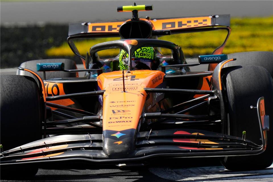 „Toller Moment“: Verstappens Coup in der Ferrari-Heimat Der WM-Verfolger ...Luca Bruno/AP/dpa