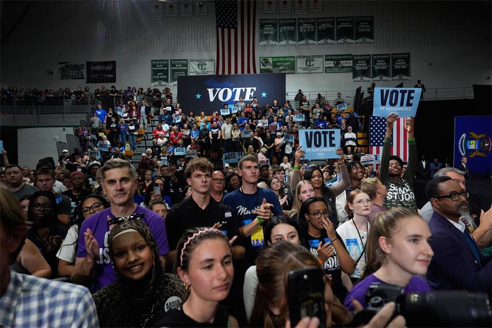Der Wahlkampf in den USA biegt auf die Zielgerade ein: Nächsten Dienstag wird abgestimmt. (Archivbild)Paul Sancya/AP/dpa