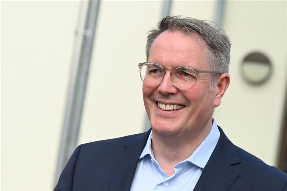 Der Wahlkreis Südliche Weinstraße geht wieder an Alexander Schweitzer (SPD)Uli Deck/dpa