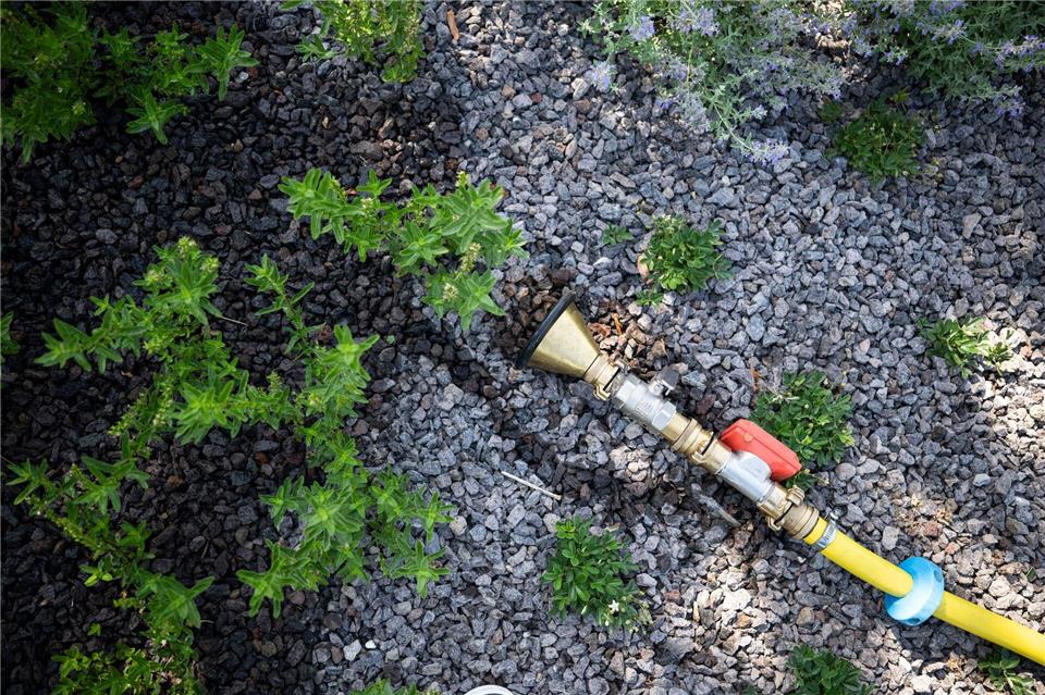 Der Wasserverbrauch steigt, daher soll mehr Brauchwasser eingesetzt werden.Hannes P. Albert/dpa