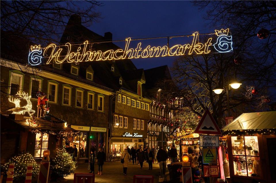 Der Weihnachtsmarkt in Goslar wurde als einer der zwölf besten in Europa ausgezeichnet.Swen Pförtner/dpa