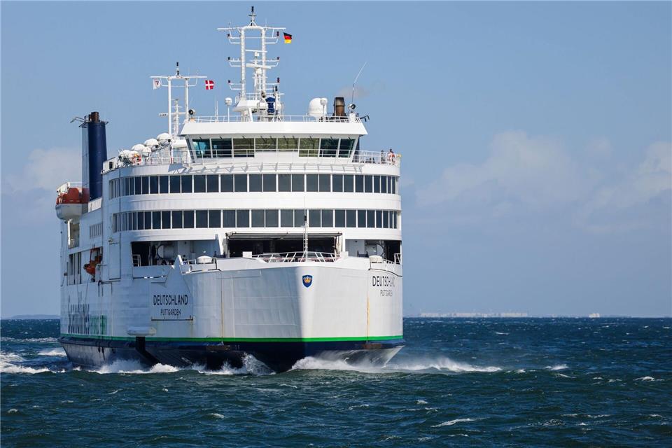Der Wettbewerbsrat rügt Scandlines wegen hoher Fährpreise. (Archivbild)Frank Molter/dpa