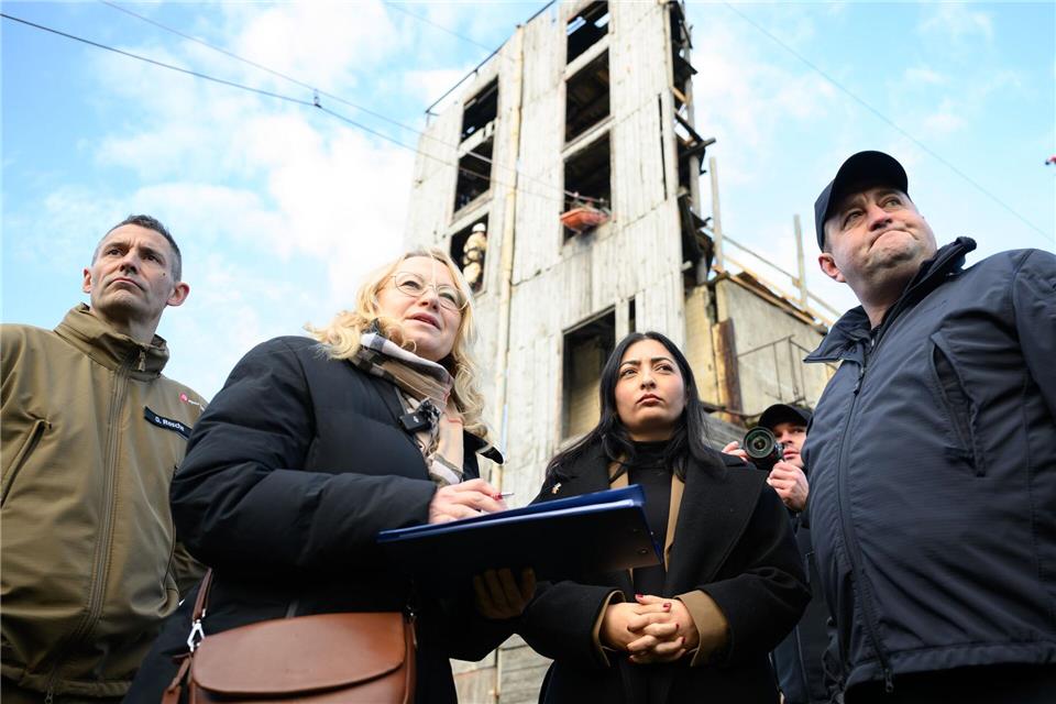 Entwicklungsministerin wirbt um Investitionen in die Ukraine  Der Wiederaufbau der Ukraine wird viele Milliarden kosten.Hendrik Schmidt/dpa