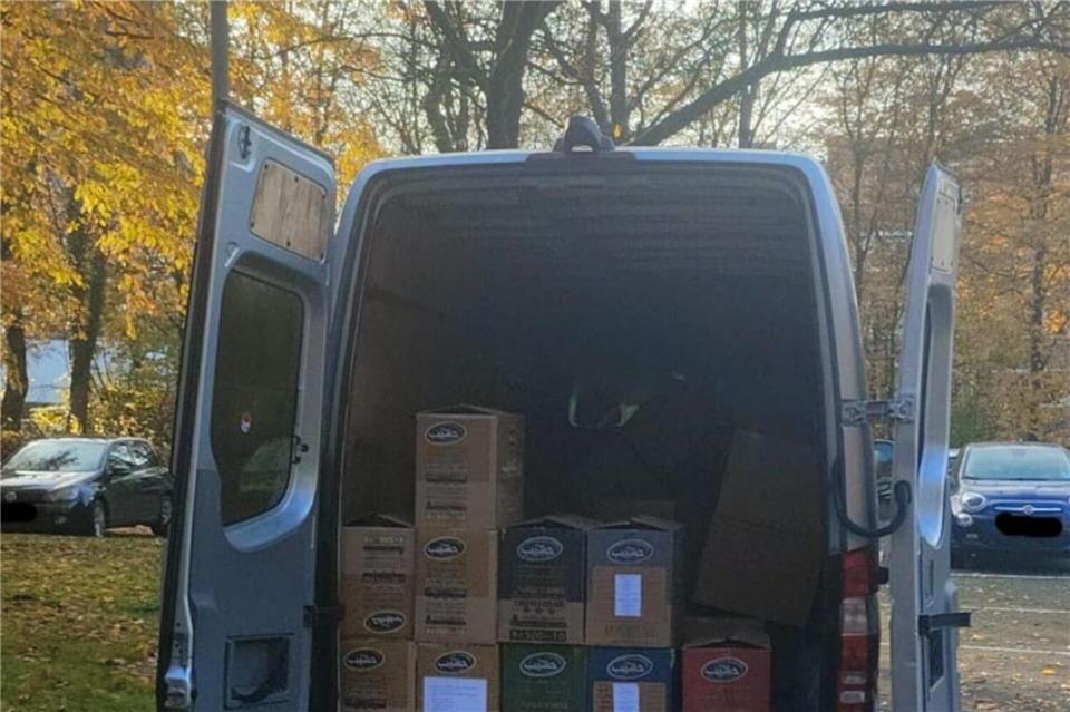 Der Zoll entdeckte in Oeding einen Kleintransporter, in dem 200 Kilogramm Kaffee aus den Niederlanden geladen waren.