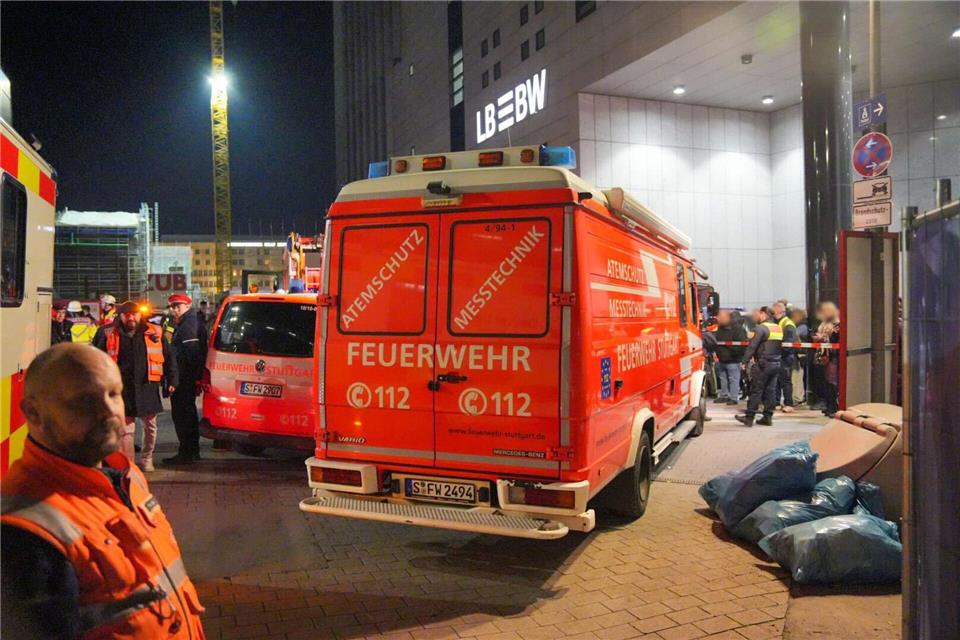 Der Zugverkehr in Stuttgarter ruhte vorsichtshalber, der Bahnhof war abgesperrt.Enrique Kaczor/onw-images/dpa