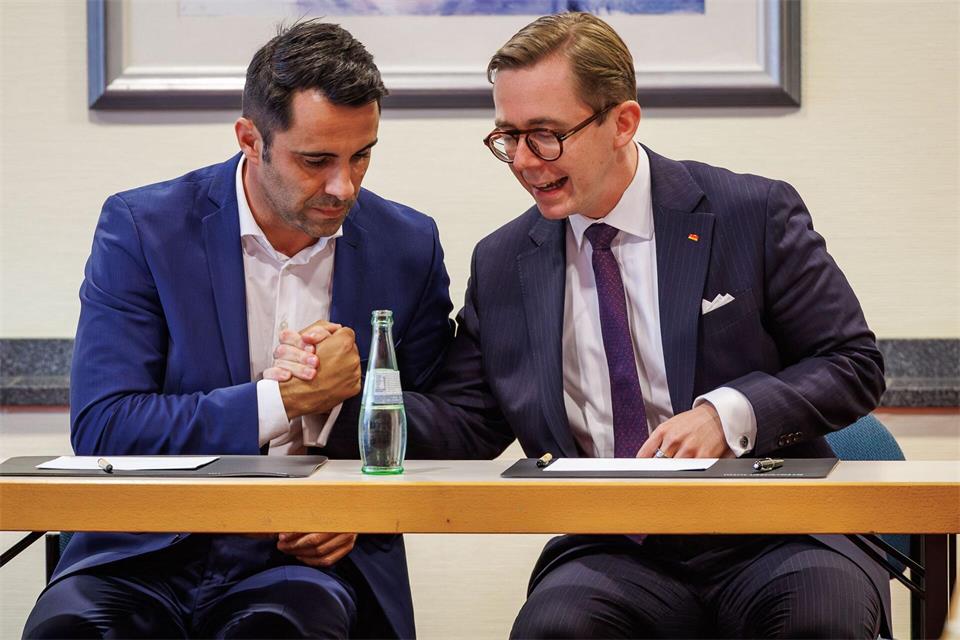 Der bisherige Landesvorsitzende der CDU, Daniel Peters, erklärt nach dem Wahldebakel in MV seinen Rücktritt - Philipp Amthor übernimmt den Posten kommissarisch.Jens Büttner/dpa