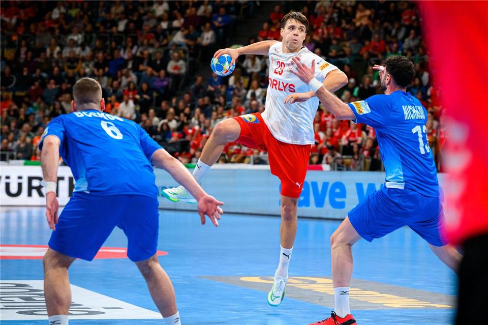 Der dänische Nationalspieler Aaron Mensing fehlt der MT Melsungen in den kommenden Wochen.Marco Wolf/dpa