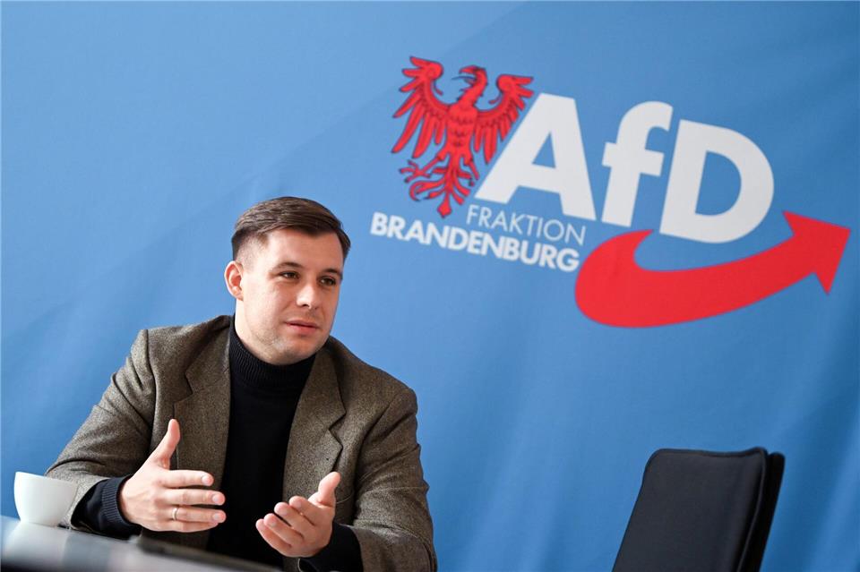AfD-Jugend: Moderater Neuanfang oder extreme Kontinuität? Der designierte Vorsitzende der geplanten neuen AfD-Jugendorganisation, Jean-Pascal Hohm, will junge Menschen ansprechen und engen Kontakt zur Partei halten (Archivbild).Lilli Förter/dpa