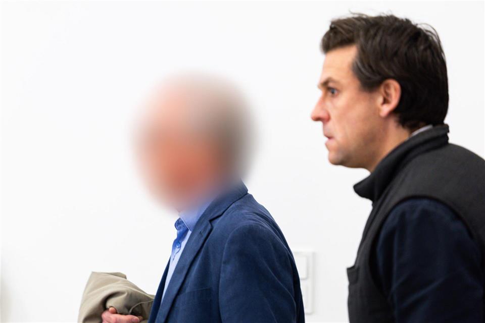 Der ehemalige Bundestagsabgeordneten Hartmut Ebbing wurde zu einer Gefängnisstrafe verurteilt. (Archivbild)Michael Matthey/dpa