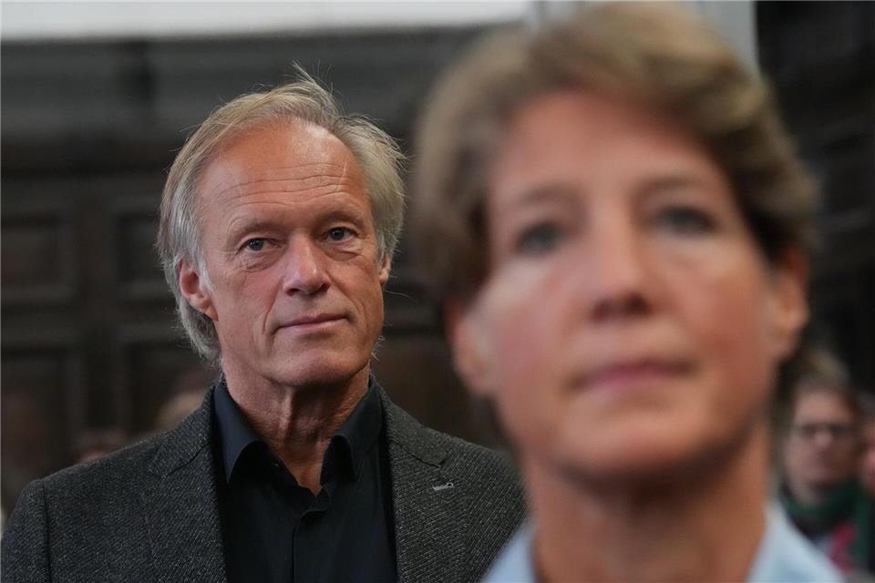 Der ehemalige Fernsehmoderator Gerhard Delling hat nach Aussage eines Zeugen angeboten, die Kinder von Glücksburg nach Hamburg zu fahren. Marcus Brandt/dpa/dpa Pool