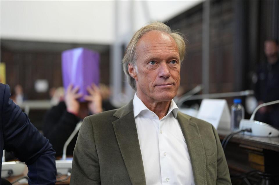 Der ehemalige Fernsehmoderator Gerhard Delling und Lebensgefährte von Christina Block ist wegen Beihilfe angeklagt. Marcus Brandt/dpa pool/dpa