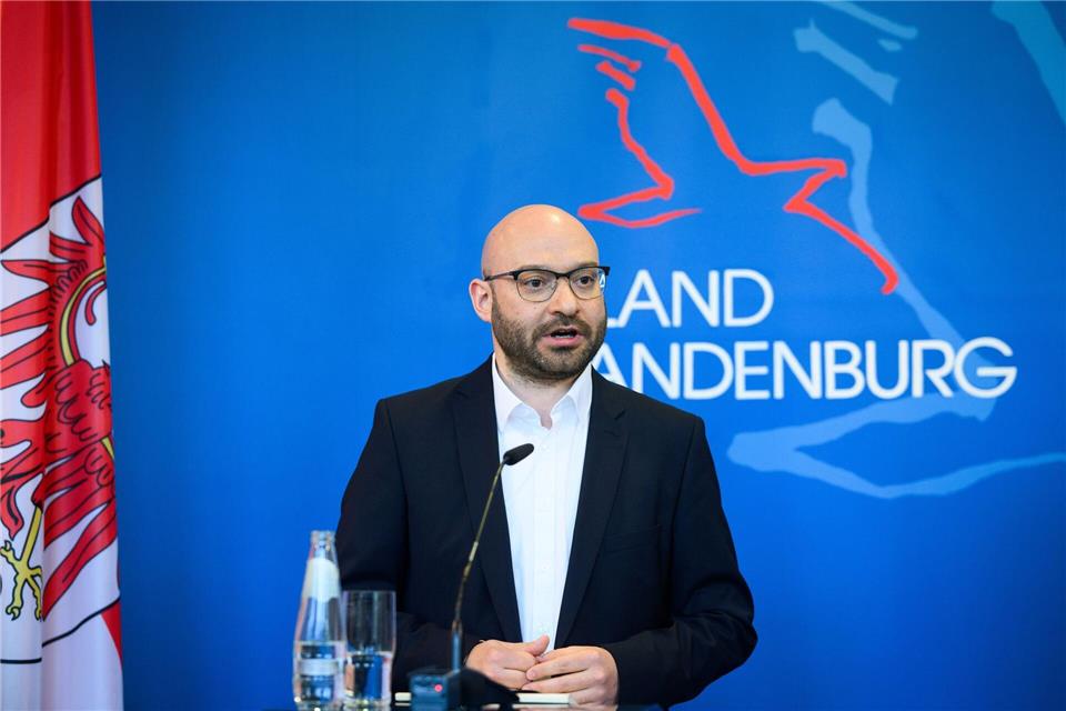 Der ehemalige Politiker der Linken und Oberbürgermeister von Frankfurt (Oder), René Wilke, wechselt an die Spitze des Innenministeriums. Bernd von Jutrczenka/dpa