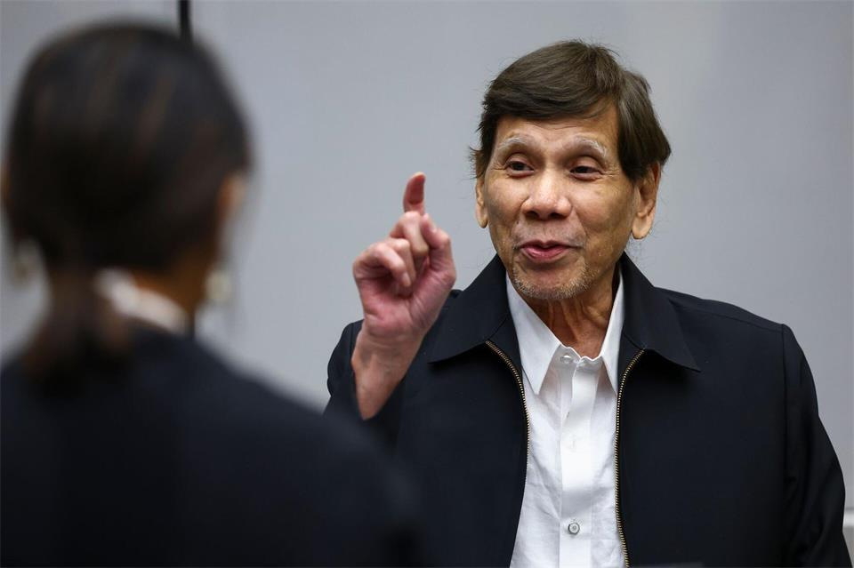 Der ehemalige philippinische Präsident Rodrigo Duterte steht in Den Haag vor Gericht.Piroschka van de Wouw/Pool REUTERS/AP/dpa