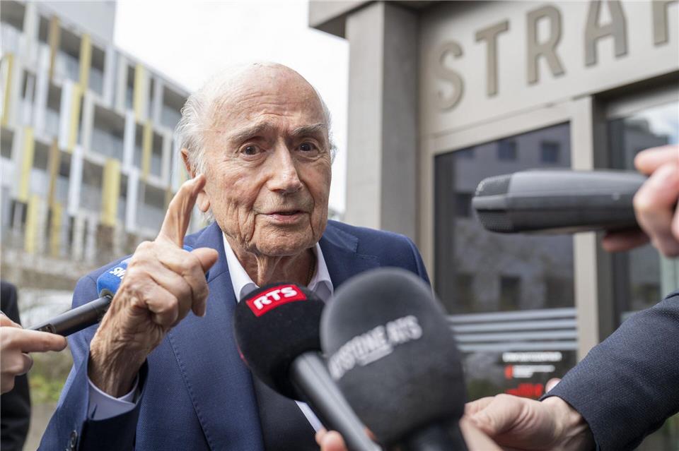 Der einstige FIFA-Präsident Joseph Blatter stellt sich einmal mehr gegen seinen Nachfolger. (Archivbild)Urs Flueeler/KEYSTONE/dpa