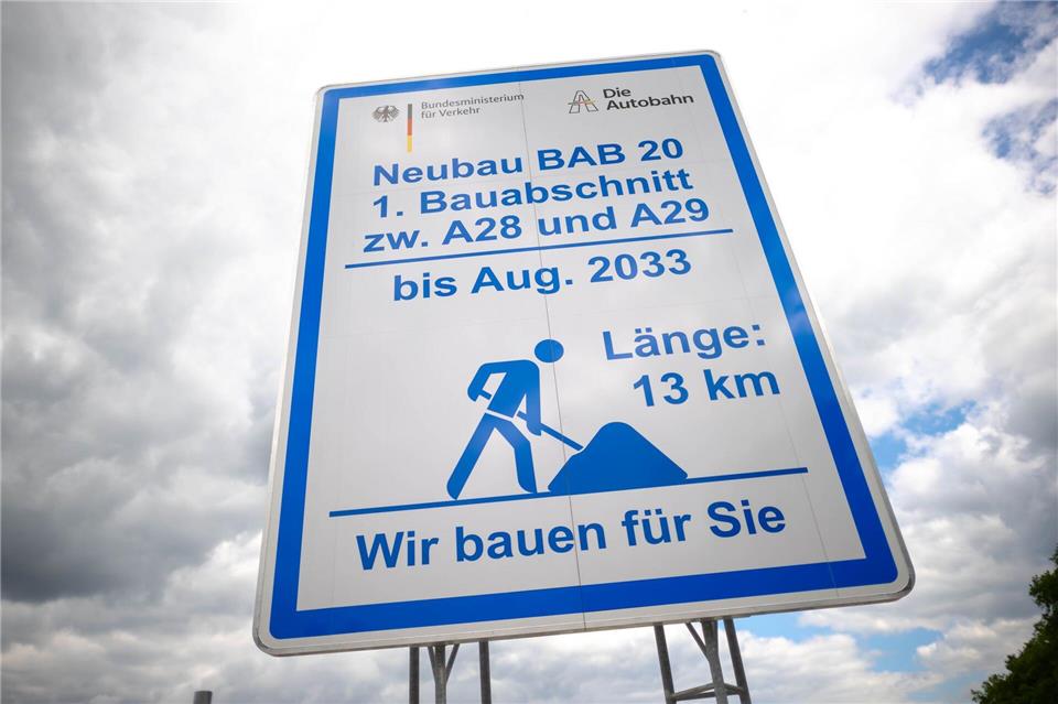 Der erste Abschnitt der Küstenautobahn in Niedersachsen soll 13 Kilometer lang werden. Sina Schuldt/dpa