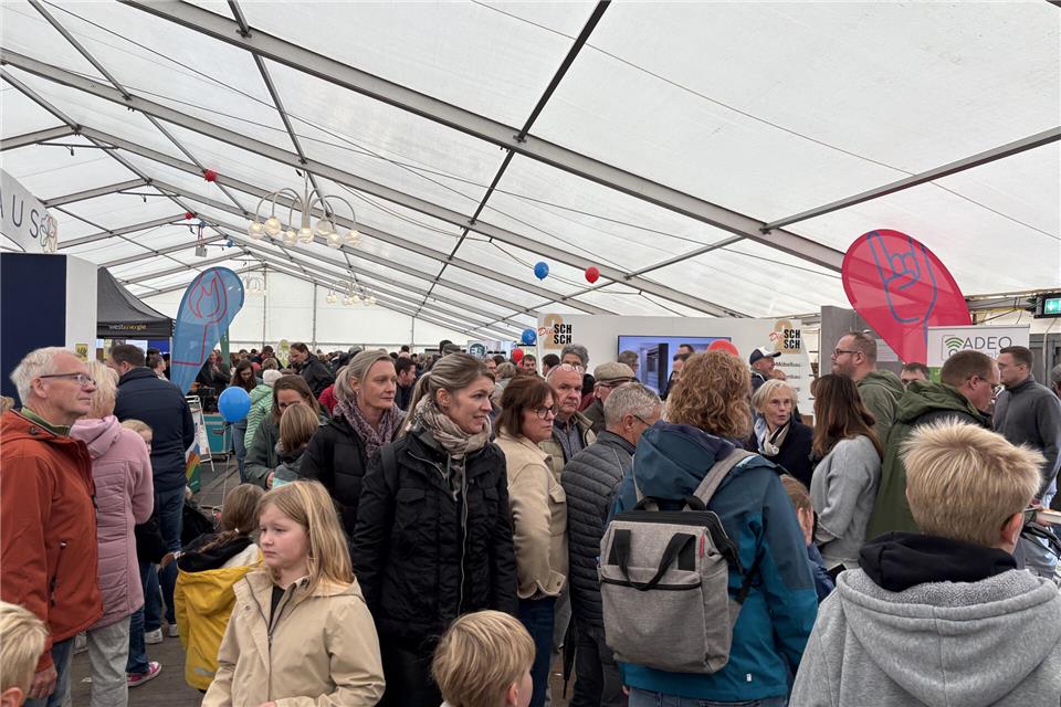 Der erste gemeinsame Gewerbetag in Reken ist auf großes Interesse gestoßen.