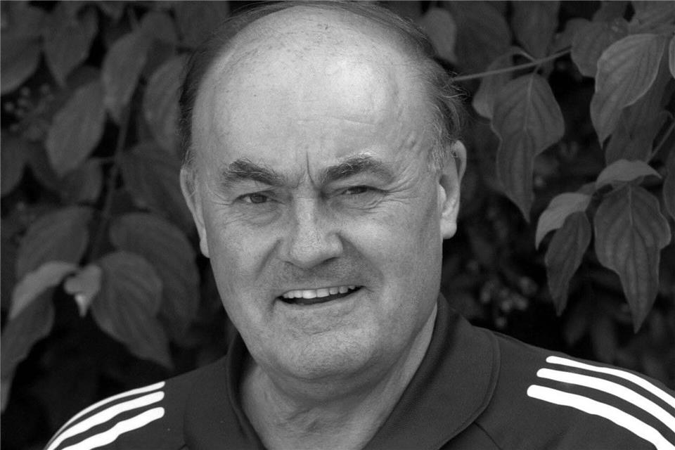 Der frühere Bundesliga-Schiedsrichter Volker Roth ist gestorben.Wolfgang Weihs/dpa