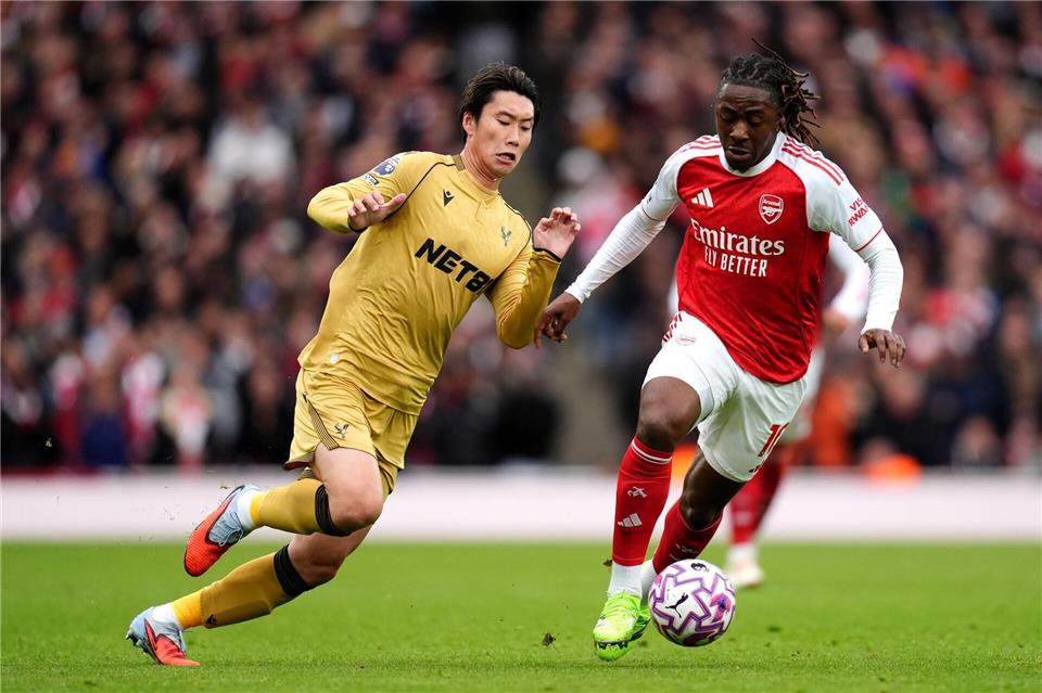 Der frühere Crystal-Palace-Profi Eberechi Eze (r.) erzielte das Siegtor für Arsenal.John Walton/PA Wire/dpa