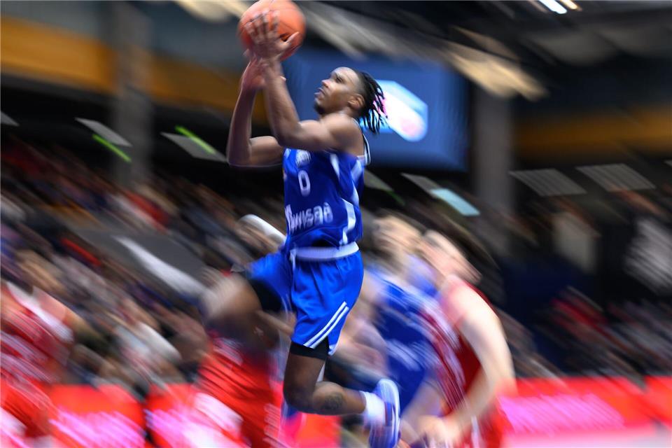 Der frühere Frankfurter Malik Parsons spielt jetzt für Rasta Vechta. (Archivbild)Hendrik Schmidt/dpa