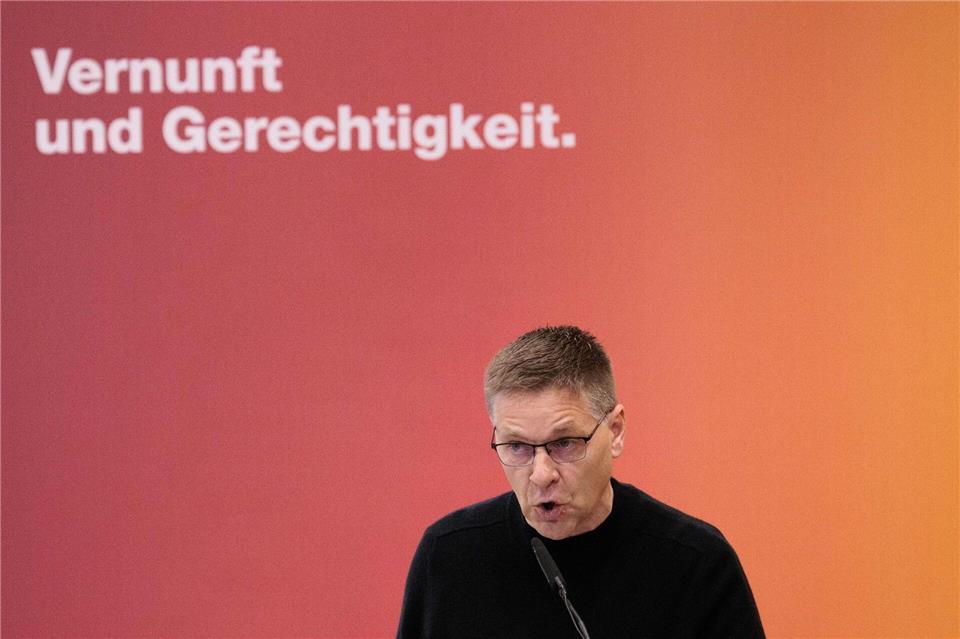 Der frühere Fußballmanager Oliver Ruhnert kandidiert als Generalsekretär des BSW. (Archivbild)Carsten Koall/dpa