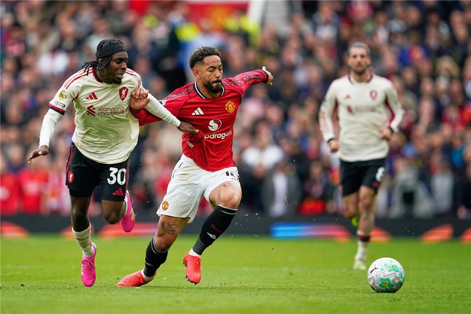 Der frühere Herthaner Matheus Cunha eröffnete das Torfestival im Old Trafford.Dave Thompson/AP/dpa