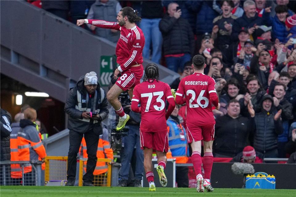 Der frühere Leipziger Dominik Szoboszlai erzielte das Tor für Liverpool per Freistoß.Jon Super/AP/dpa