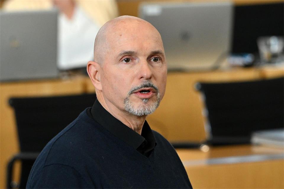 Der frühere MDR-Moderator Steffen Quasebarth wurde erneut zum Vize-Landtagspräsidenten gewählt. (Archivbild)Martin Schutt/dpa