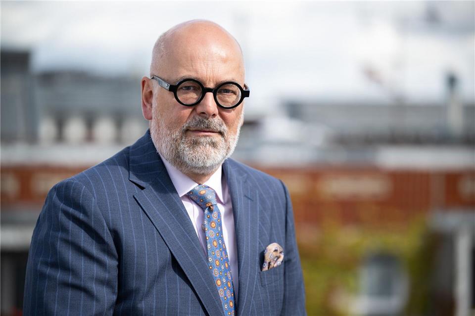 Der frühere SPD-Ministerpräsident von Schleswig-Holstein und heutige Cheflobbyist von Philip Morris Deutschland, Torsten Albig, setzt sich für Alternativen zu Zigaretten ein.Hannes P. Albert/dpa