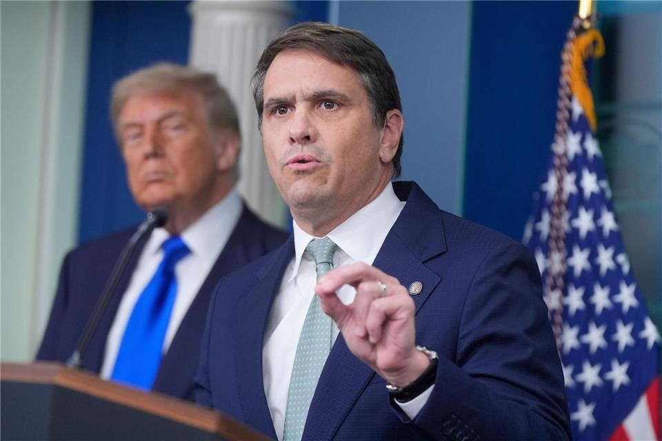 Der frühere Trump-Anwalt Todd Blanche soll im Amt des Justizministers bleiben. (Archivbild)Manuel Ceneta/AP/dpa