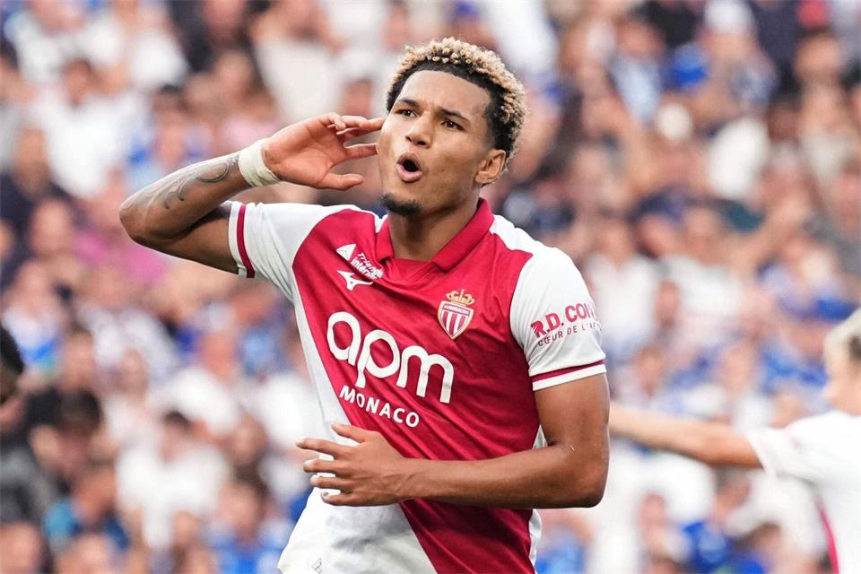 Der frühere U17-Welt- und Europameister Paris Brunner sorgte beim 1:1 der AS Monaco bei Racing Straßburg für Wirbel.Sebastien Bozon/AFP/dpa