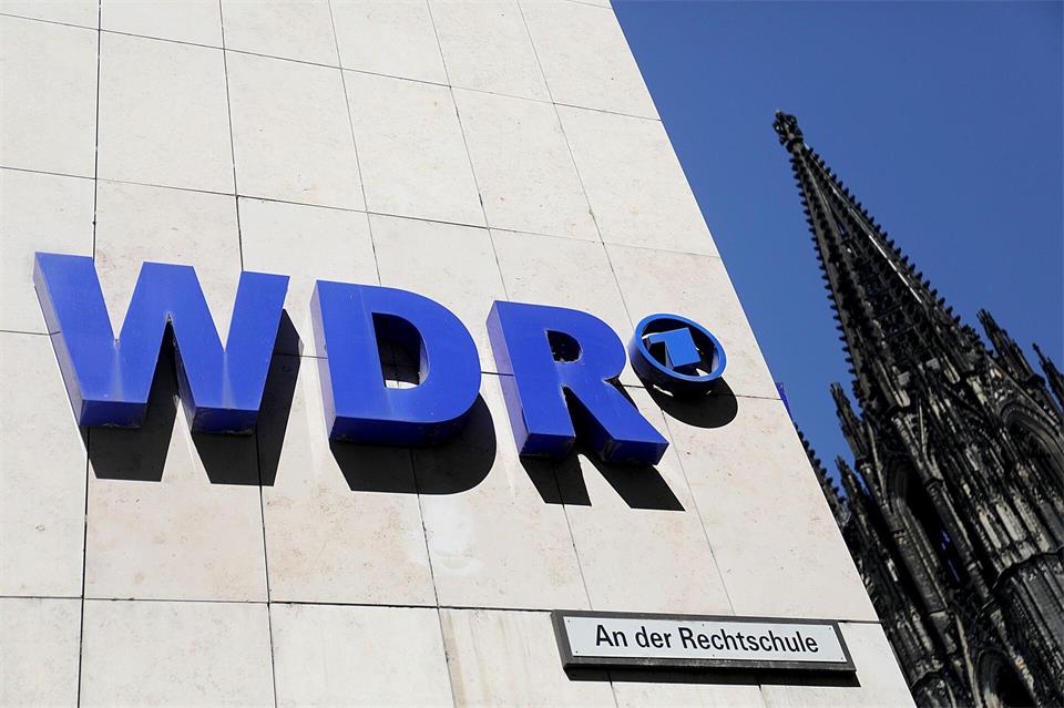 Der frühere WDR-Moderator Gisbert Baltes ist tot. (Symbolbild) Oliver Berg/dpa