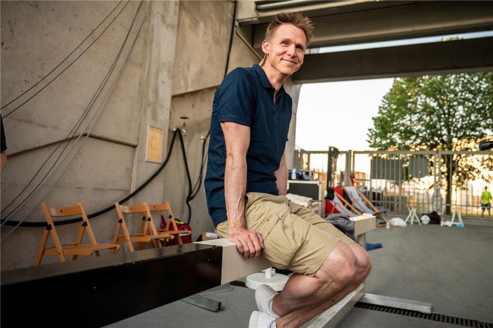 Mit Musik in Marathon: Berliner Lauf mit Premiere Der frühere Weltklasse-Zehnkämpfer Frank Busemann ist kein Fan vom Musikhören beim Laufen. (Archivbild)Michael Kappeler/dpa