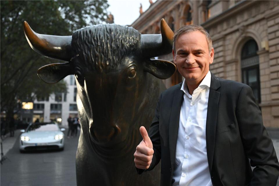 Doppelrolle passé: Oliver Blume tritt als Porsche-Chef ab Der fulminante Börsenstart von Porsche war auch ein Erfolg Blumes. (Archivbild)Arne Dedert/dpa