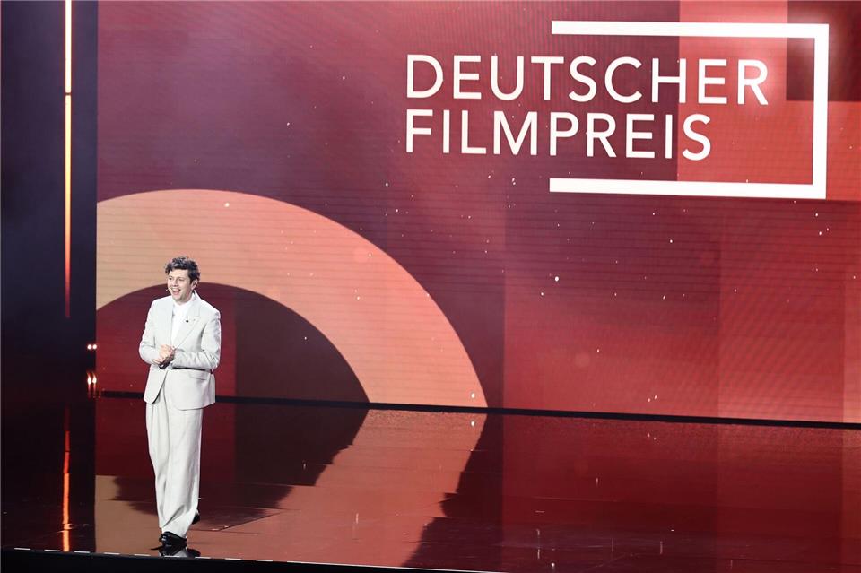 Der gebürtige Magdeburger Christian Friedel soll Ende Mai wieder durch die Deutsche Filmpreisverleihung führen. (Archivbild)Christoph Soeder/dpa