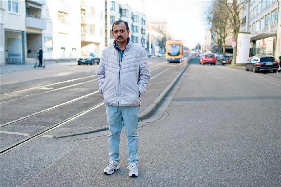 Der gebürtige Pakistaner will kein Held sein, wie er selbst sagt. (Archivbild)Uwe Anspach/dpa