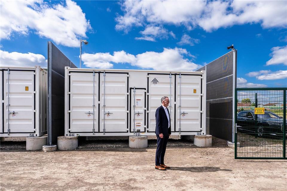 Der größte Batteriespeicher in Rheinland-Pfalz steht in Worms. Andreas Arnold/dpa