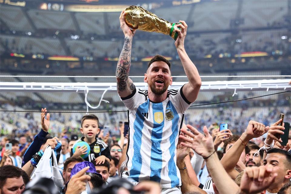 Der größte Triumph einer so erfolgreichen Karriere - der WM-Titel 2022. (Archivbild)Tom Weller/dpa