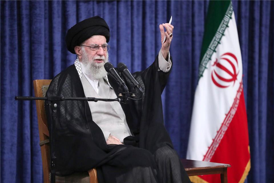 Nach Trumps Nahost-Reise: Wie geht es weiter in Gaza? Der heiße Konflikt zwischen Israel und seinem Erzfeind ist zumindest vorerst beendet. (Archivbild)Uncredited/Office of the Iranian Supreme Leader via AP/dpa