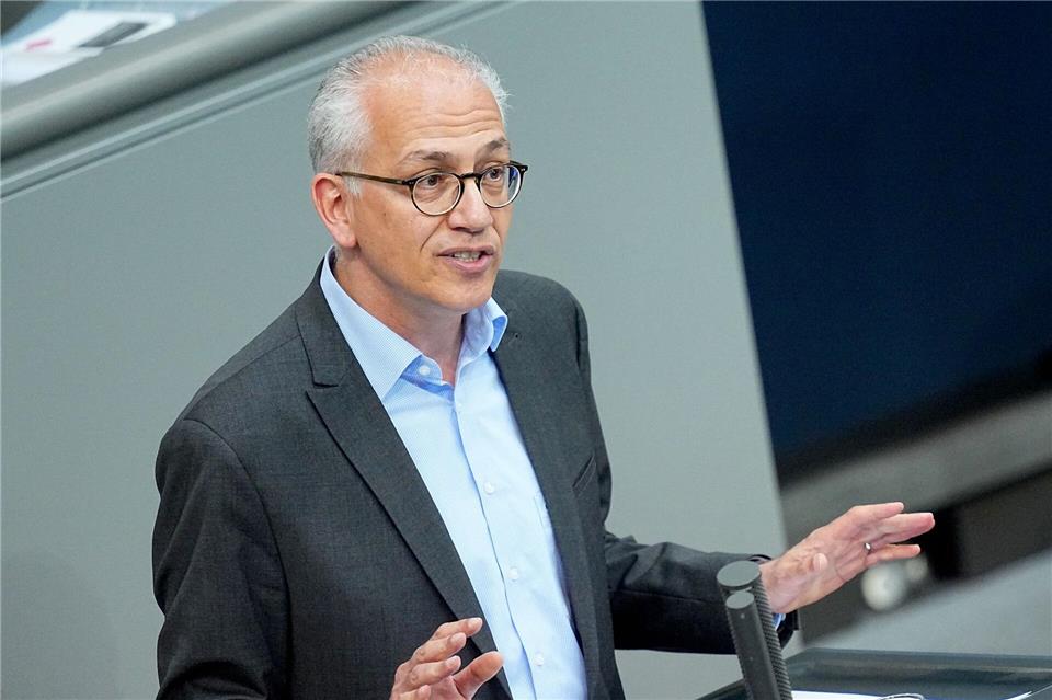 Der hessische Bundestagsabgeordnete Tarek Al-Wazir (Grüne) setzt sich in Berlin für sein Heimatbundesland ein. (Archivbild)Michael Kappeler/dpa