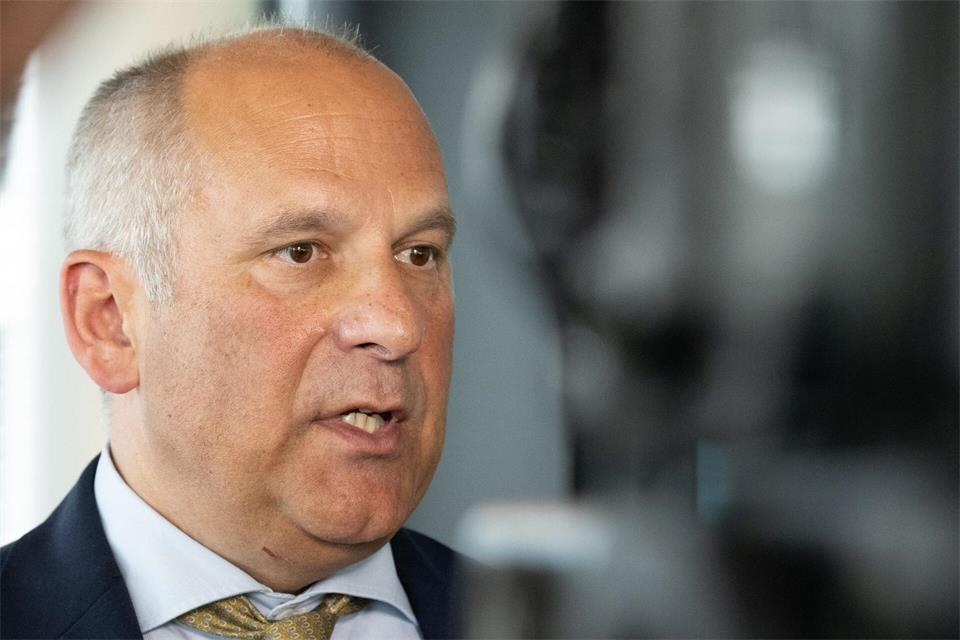 Der hessische Innenminister Roman Poseck (CDU) verurteilt extremen Antisemitismus scharf. (Archivbild)Boris Roessler/dpa