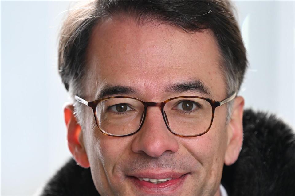 Der hessische Justizminister Christian Heinz (CDU) dringt auf ein baldiges Bundesgesetz, das die IP-Adressenspeicherung für drei Monate ermöglichen soll. (Archivbild)Arne Dedert/dpa