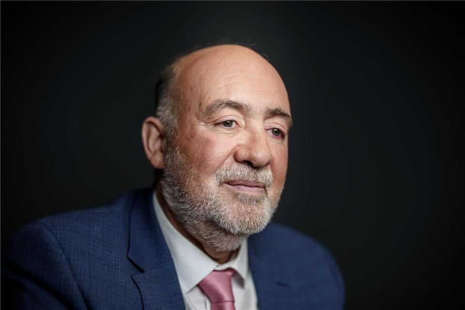 Der israelische Botschafter Ron Prosor plädiert für Pflichtbesuche in KZ-Gedenkstätten. (Archivbild)Michael Kappeler/dpa