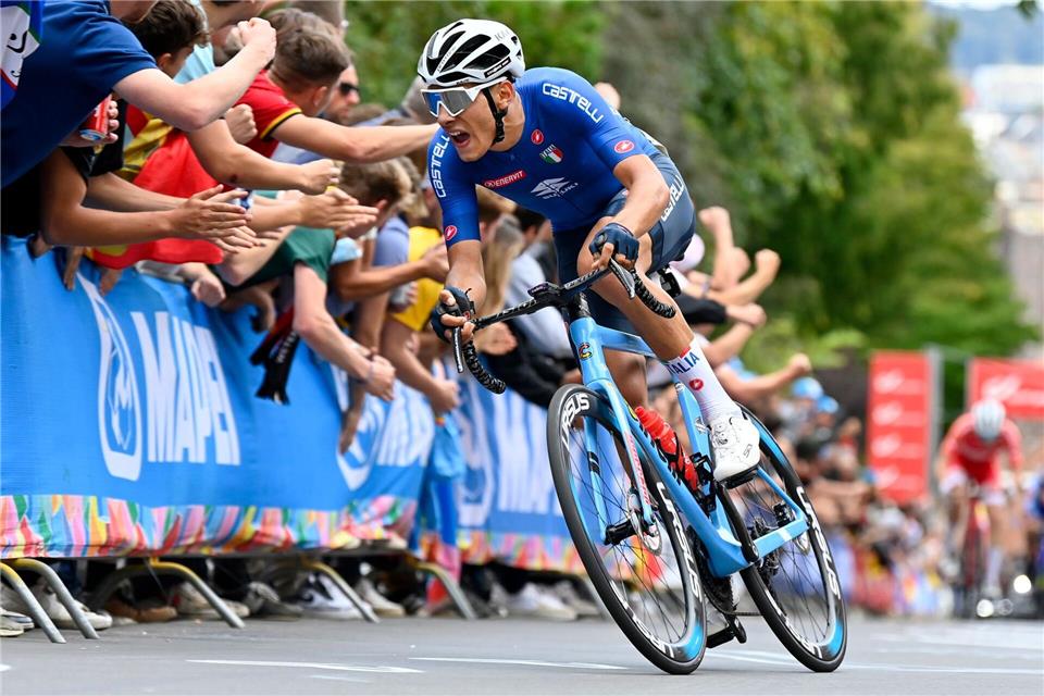 Der italienische Radprofi Filippo Baroncini wurde nach seinem Sturz bei der Polen-Rundfahrt in ein künstliches Koma versetzt.Eric Lalmand/BELGA/dpa