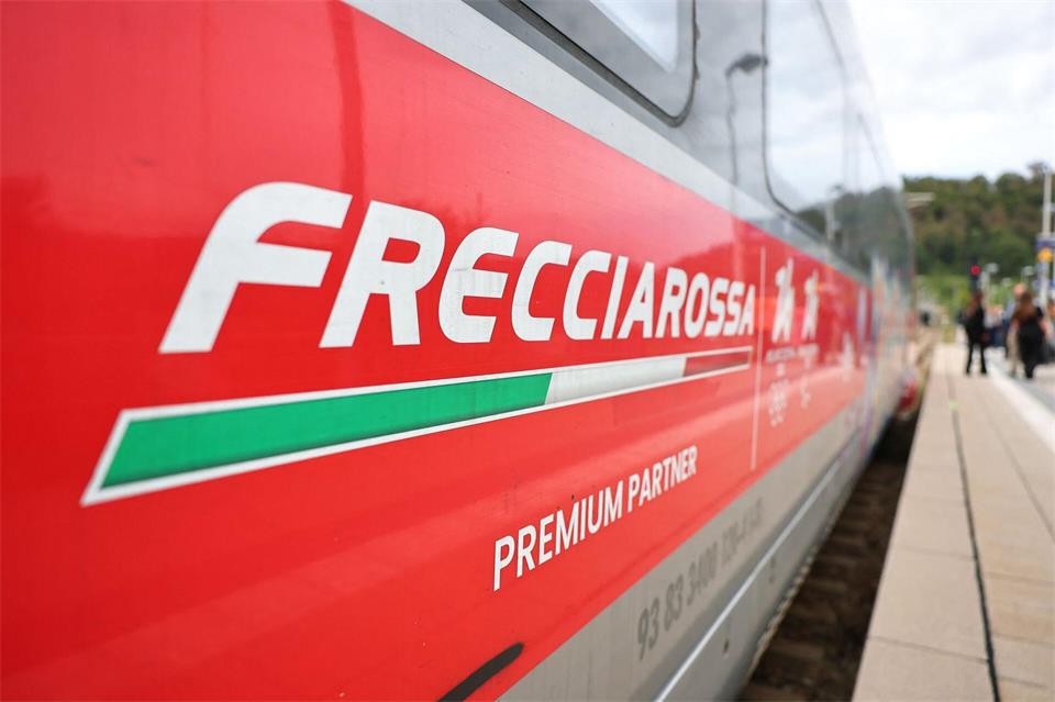 Der italienische Schnellzug soll ab Sommer 2027 München mit Rom und Mailand verbinden. Daniel Karmann/dpa