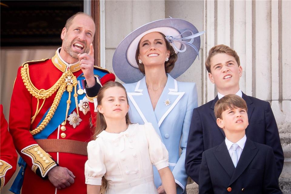 Der junge Prinz George besucht demnächst das elitäre Eton-Internat. (Archivbild)Aaron Chown/PA Wire/dpa