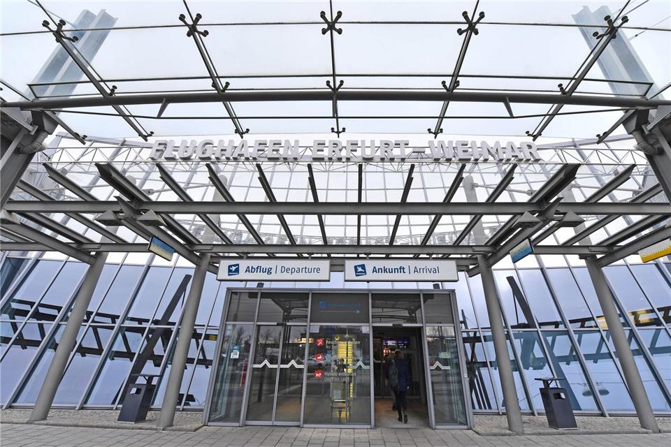 Der kleine Flughafen Erfurt-Weimar zählt zu den 15 internationalen Verkehrsflughäfen in Deutschland. (Archivbild)Martin Schutt/dpa-Zentralbild/dpa