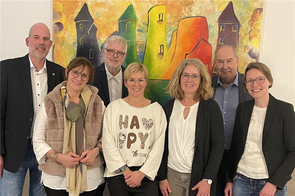 Der künftige Beirat mit der aktuellen Geschäftsführerin Karin Benning (rechts) besteht aus (von links): Thomas Rühling, Anja Versmold, Bernd Löwenstein, Kerstin Hölker, Renate Anschlag-Thesing und Karl Jürgen Raja. Jörg Hetkamp fehlt auf dem Bild.