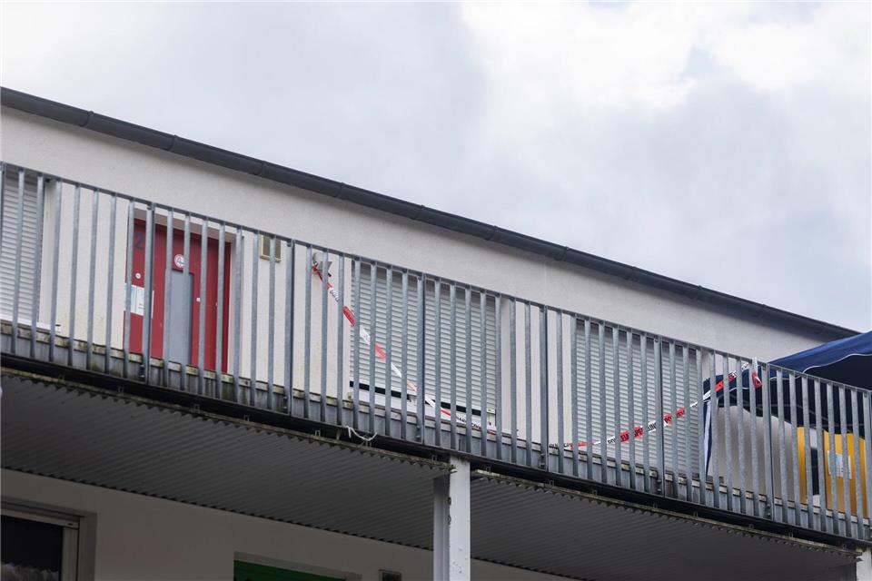 Der leblose Mann aus Afghanistan wurde am Mittwochabend in seiner Unterkunft entdeckt.Philipp von Ditfurth/dpa