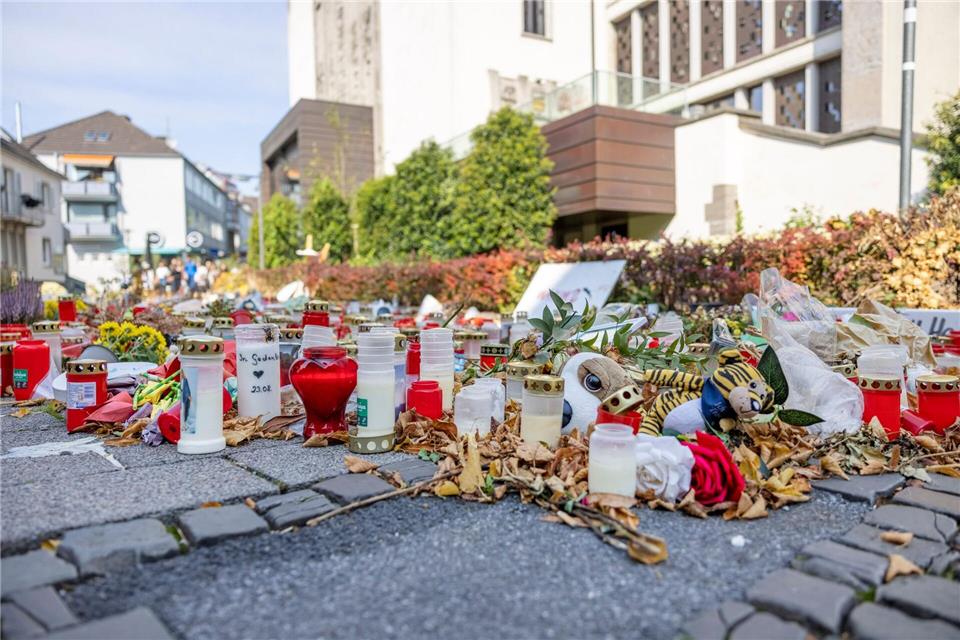 Der mutmaßliche Attentäter von Solingen hätte eigentlich schon 2023 aus Deutschland abgeschoben werden sollen, was aber scheiterte. (Archivbild)Thomas Banneyer/dpa